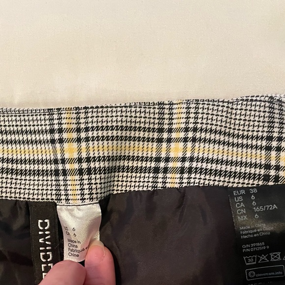 H&M Plaid “Clueless” Skirt - Picture 4 of 8